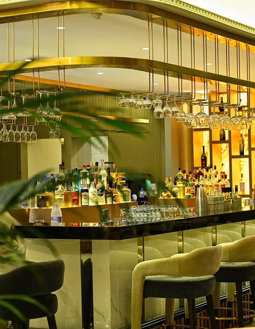 PIANO BAR