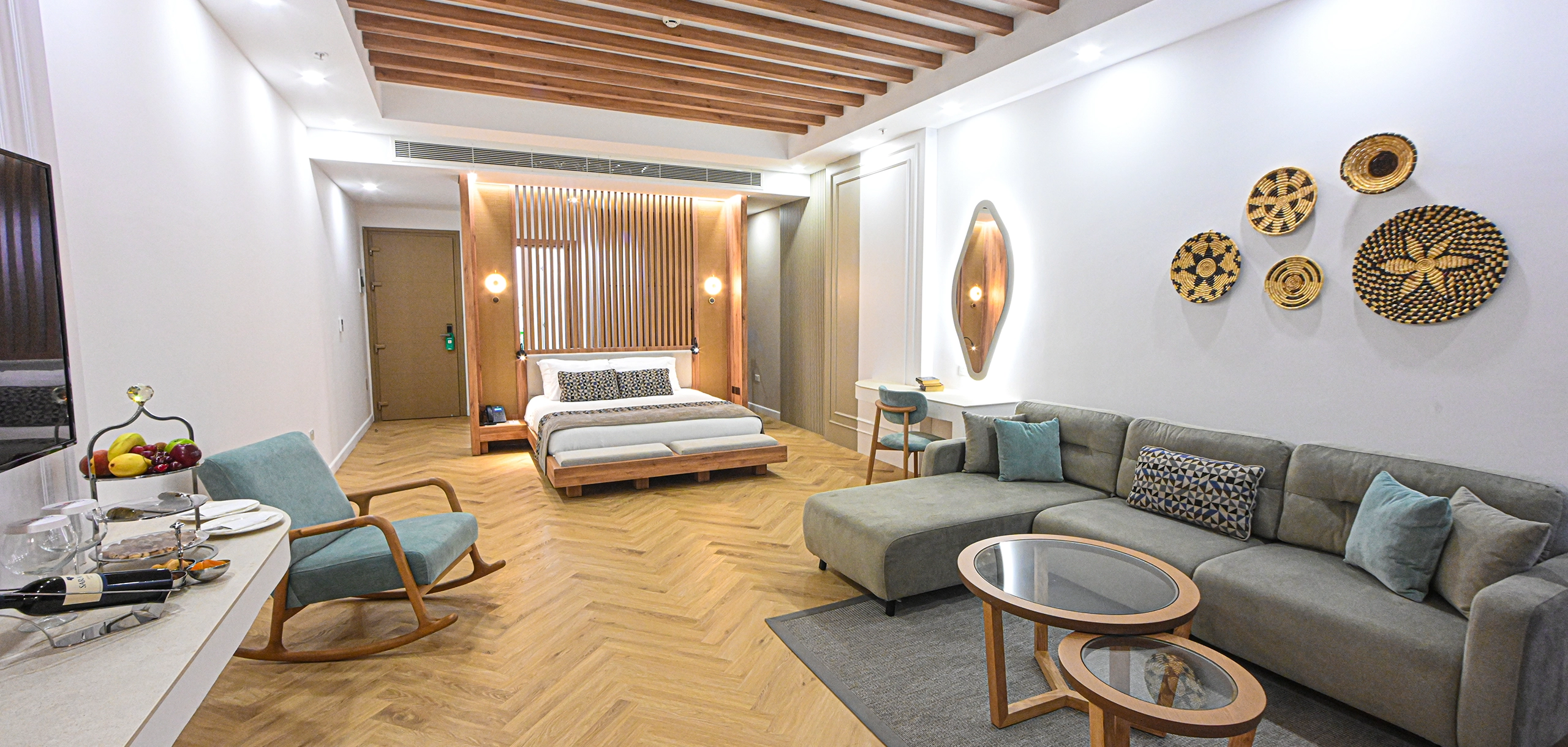Lagoon Suite